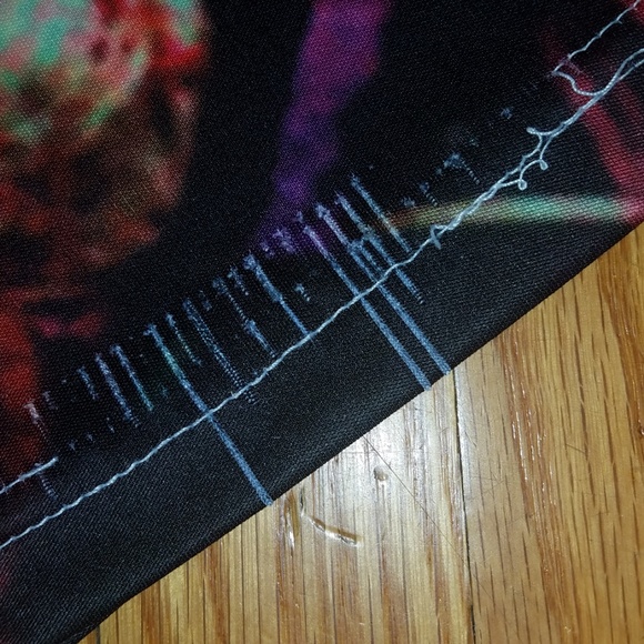 Classic Clothing Brand T-Shirt - XL - Picture 3 of 3